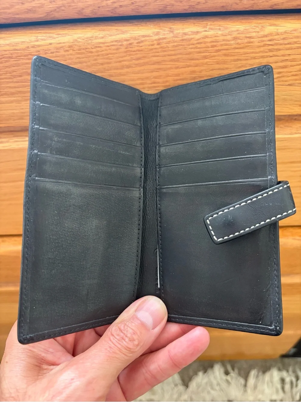 COACH Black Leather women wallet Contrast Stitching